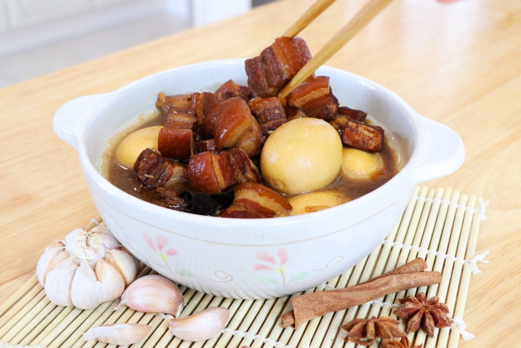  Braised Pork Belly in Soy Sauce (Tau Yew Bak)