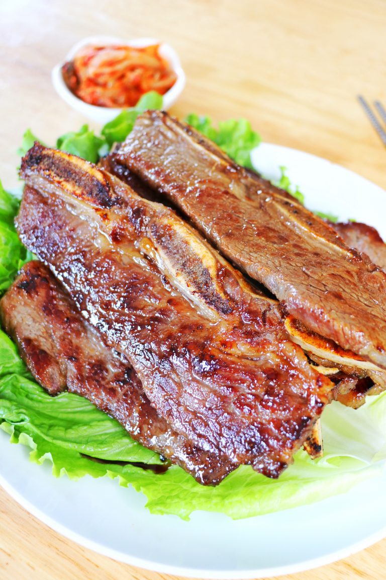 CiCiLi.tv How to Cook LA Galbi (Korean BBQ Short Ribs) in a Frying Pan?
