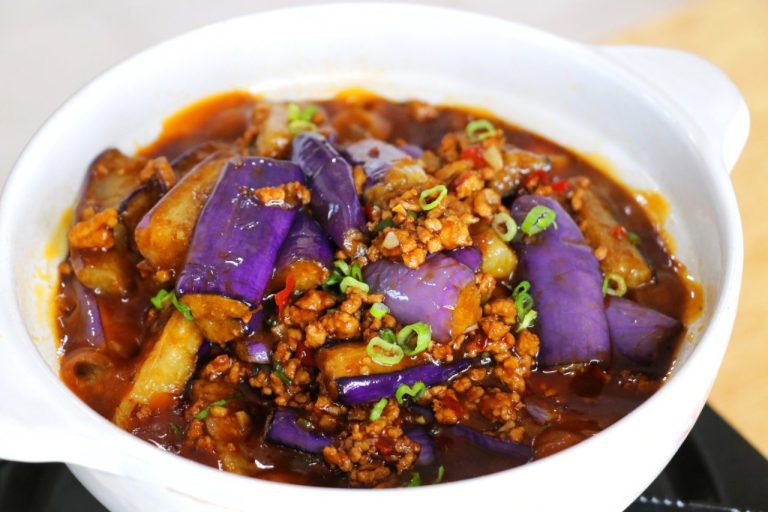 CiCi Li Eggplants with Garlic Sauce Recipe