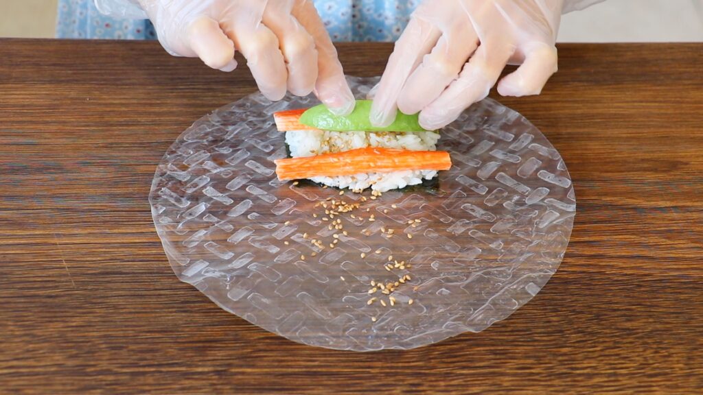 Rice Paper Sushi Rolls 1. Wrap