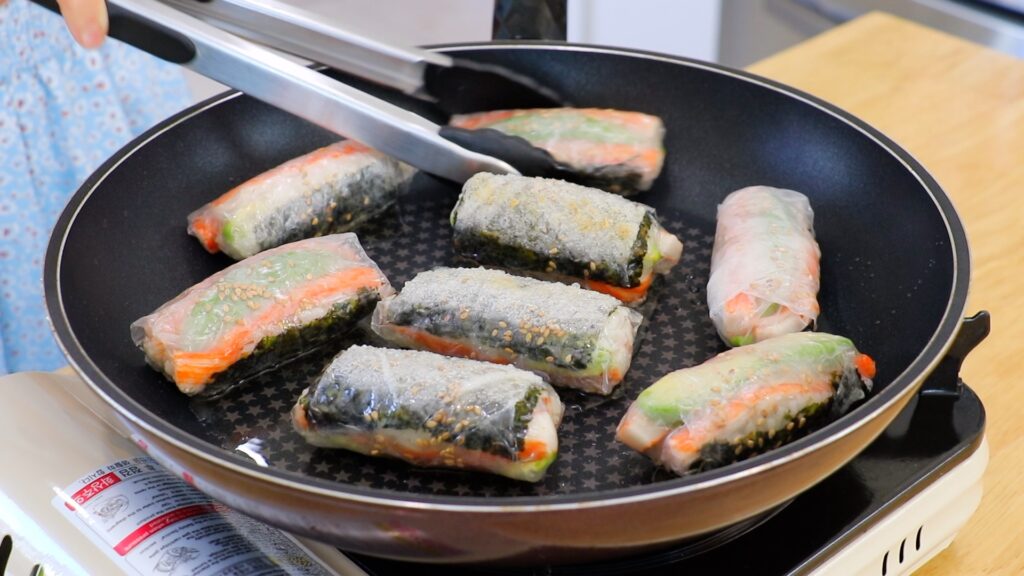 Rice Paper Sushi Rolls 3. Turn