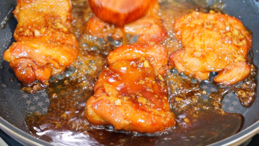 Honey Garlic Chicken 7. Reduce Sauce