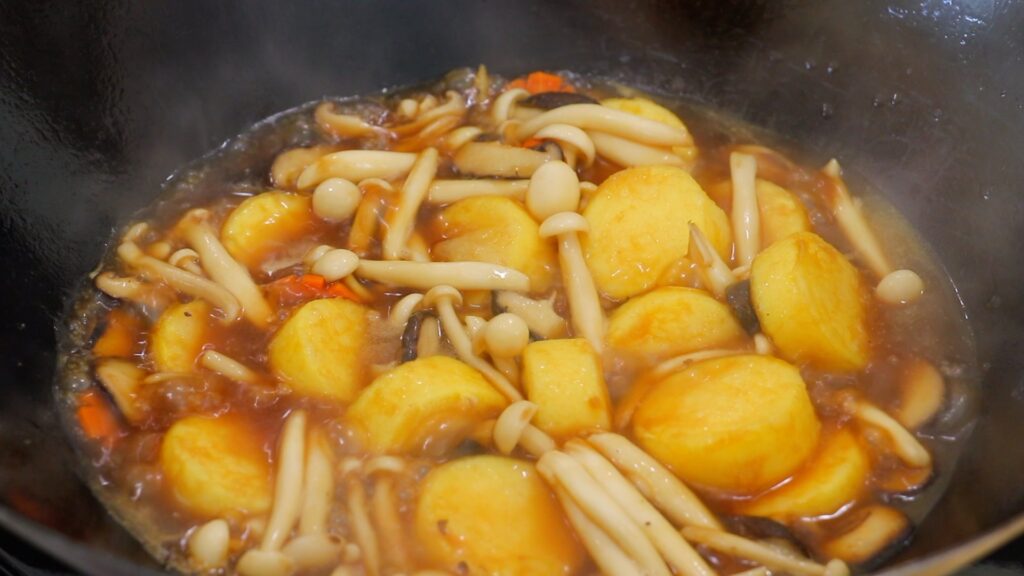 Braised Egg Tofu and Mushrooms Clay Pot 6