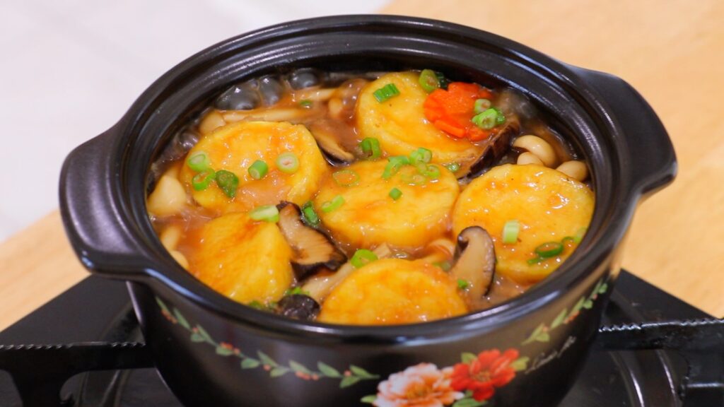 Braised Egg Tofu and Mushrooms Clay Pot 7