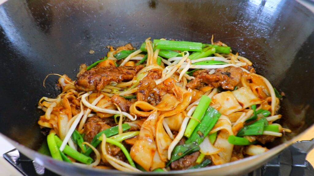Beef Chow Fun 6. Done