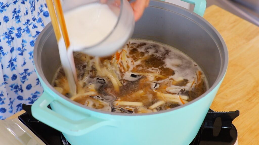 Seafood Hot and Sour Soup 5