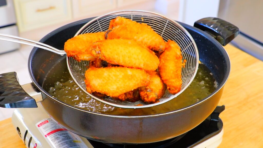 Chinese Fried Chicken Wings 5. Fry 2