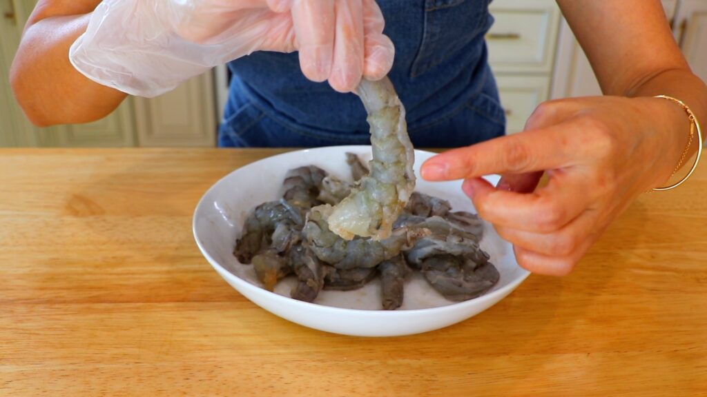 15-Min Shrimp Chow Fun 1. Season Shrimp