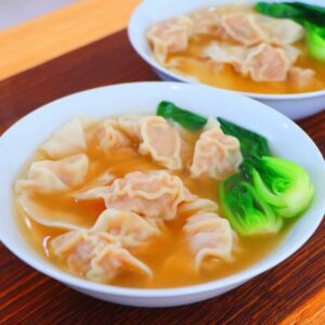 25-Min Chicken Wonton Soup Recipe