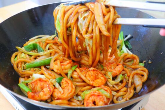 15-Min Stir-Fry Shrimp Udon