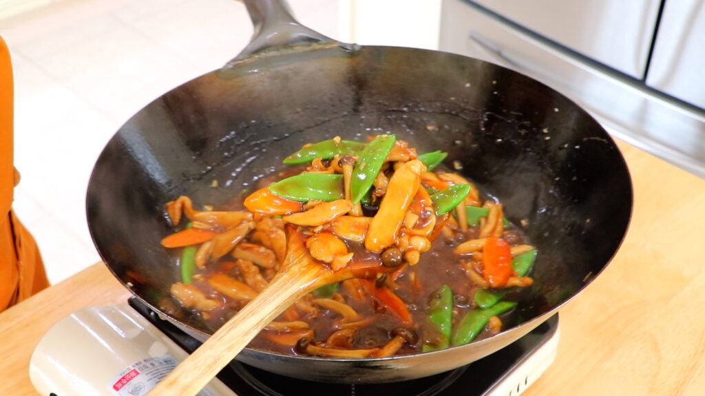 30-Min Hong Kong Crispy Chow Mein with Chicken 11