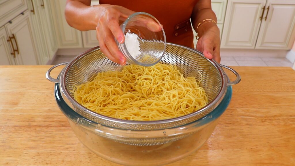 30-Min Hong Kong Crispy Chow Mein with Chicken 5